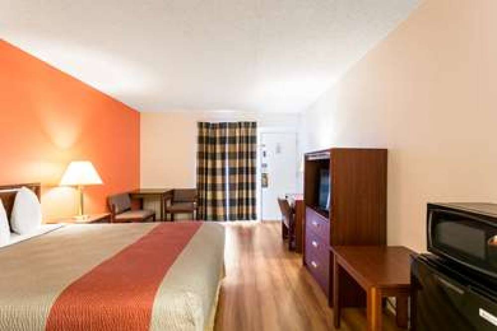 MOTEL 6 BUTTE - HISTORIC CITY CENTE 10