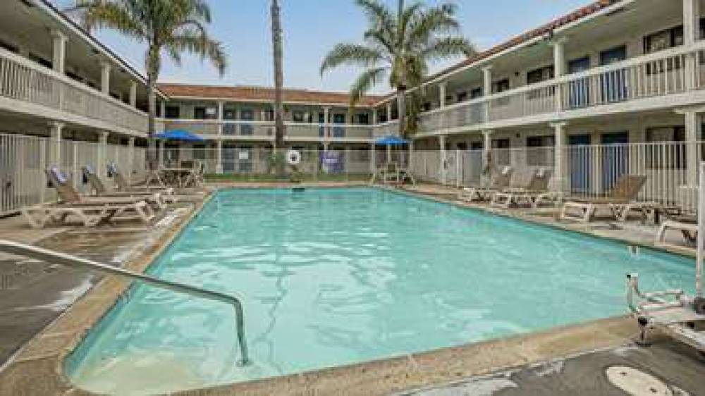 Motel 6 Carlsbad Beach 5