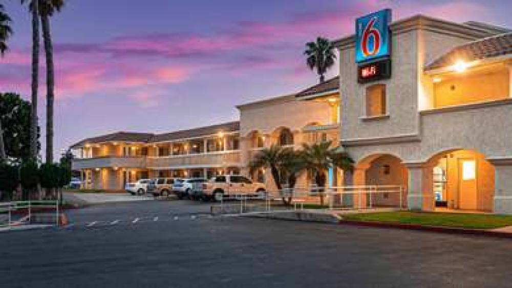 Motel 6 Carlsbad Beach 1