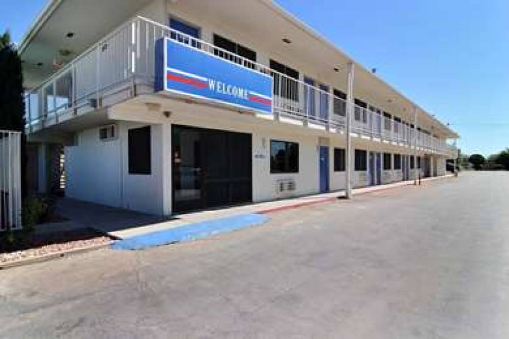 Motel 6 Carlsbad Nm