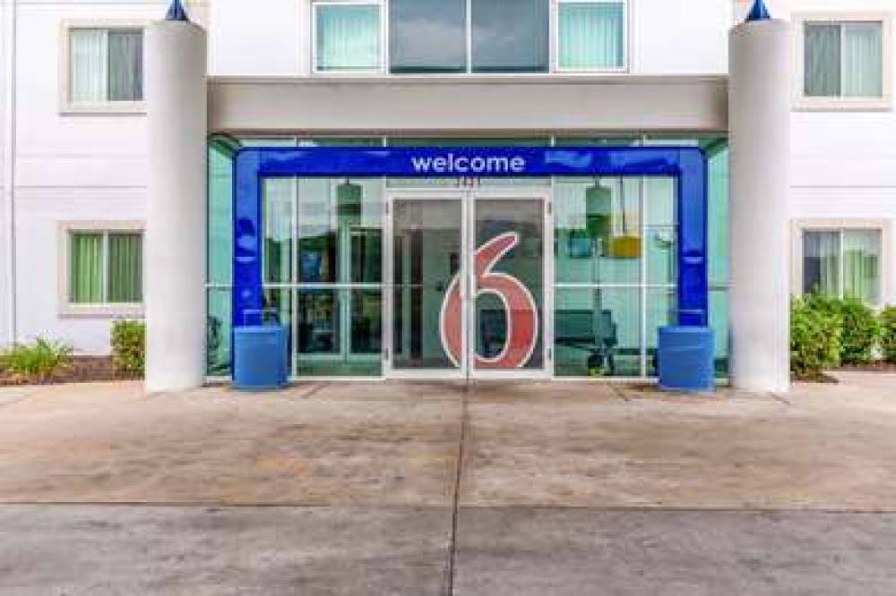 MOTEL 6 CASEYVILLE IL 5