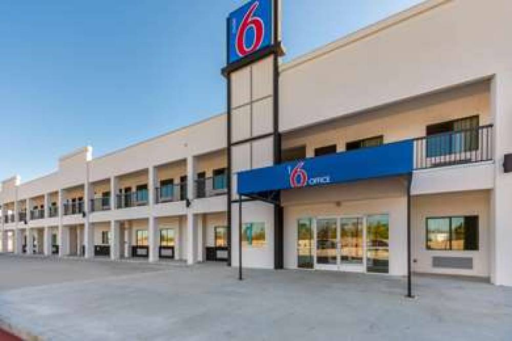 MOTEL 6 CHANNELVIEW 5