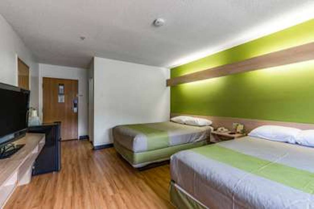 Motel 6 Charlotte University 10