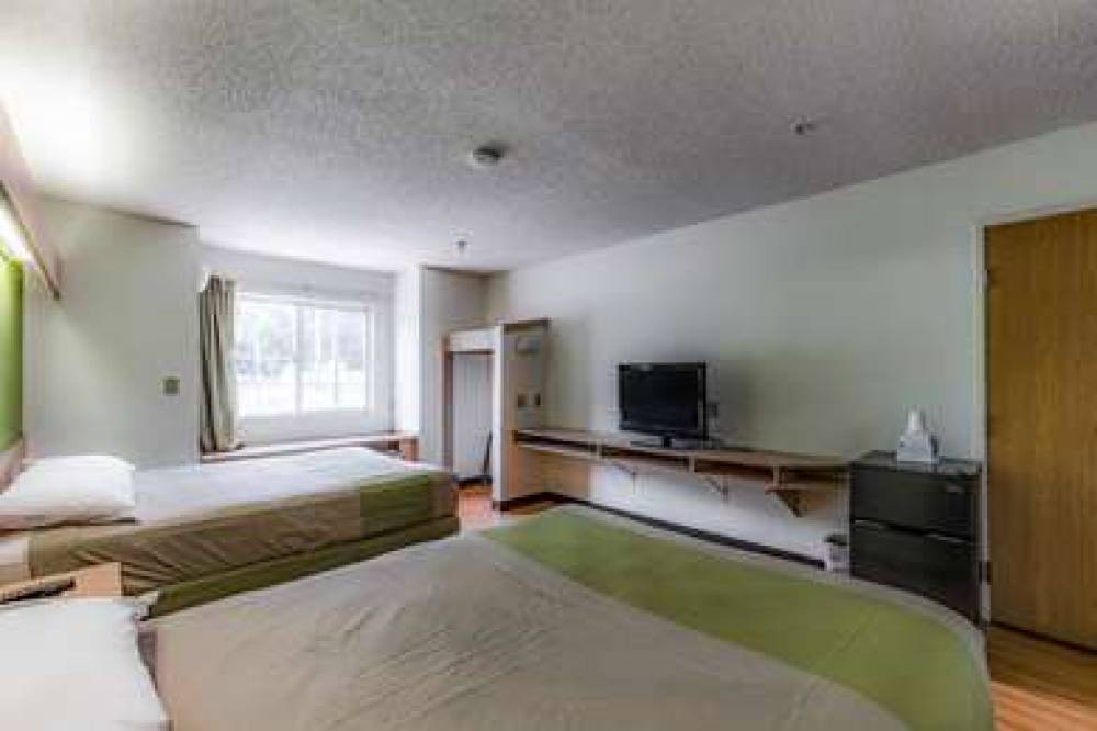 Motel 6 Charlotte University 9