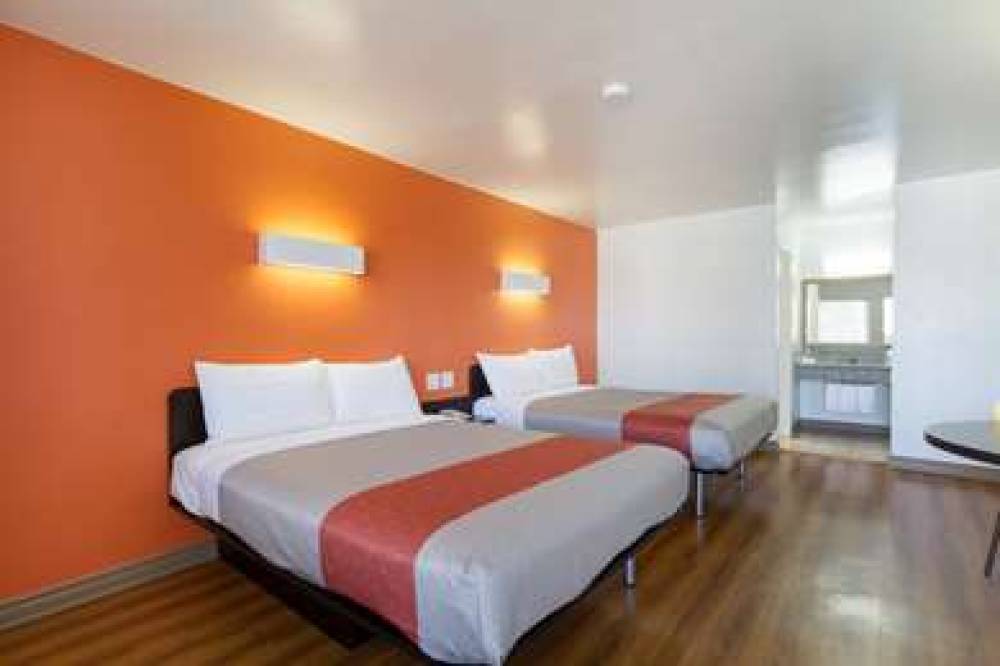 MOTEL 6 CLAREMONT CA 10