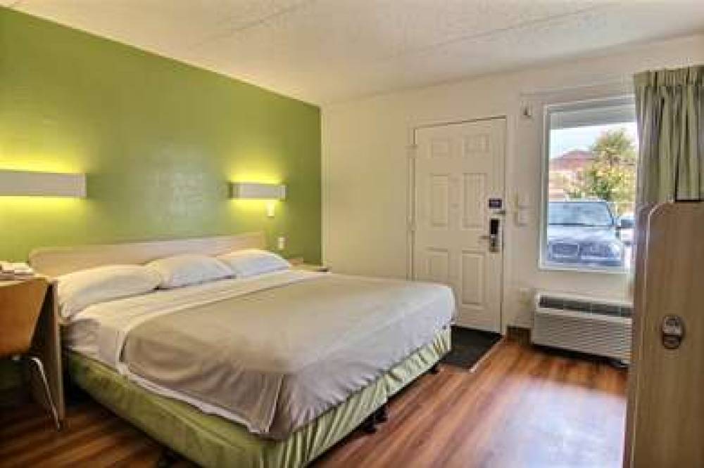 MOTEL 6 CLEVELAND-WILLOUGHBY 9