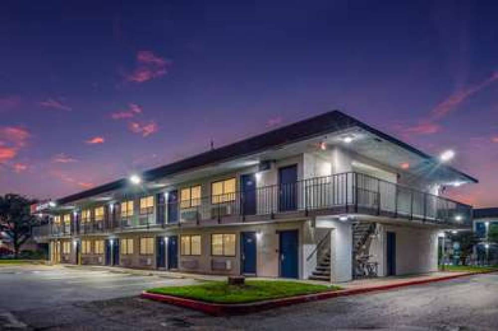Motel 6 College Station - Bryan 7