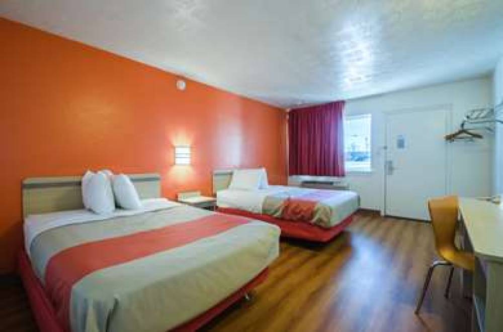 Motel 6 Commerce GA 2