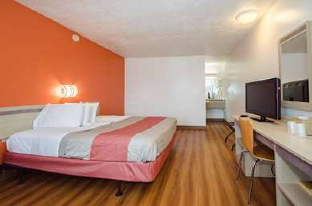 Motel 6 Commerce GA 1