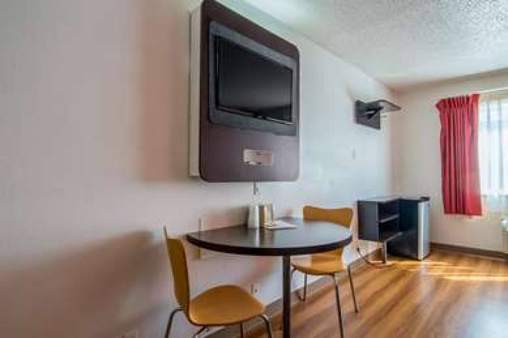 Motel 6 Dallas North Richardson 9