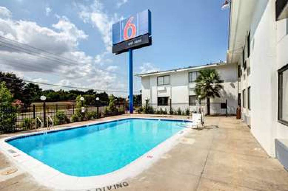 MOTEL 6 DALLAS SOUTH 4