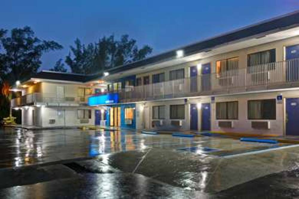 Motel 6 Dania Beach 3