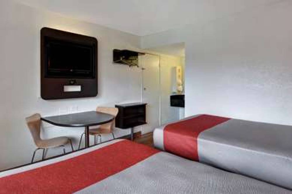 Motel 6 Dania Beach 8
