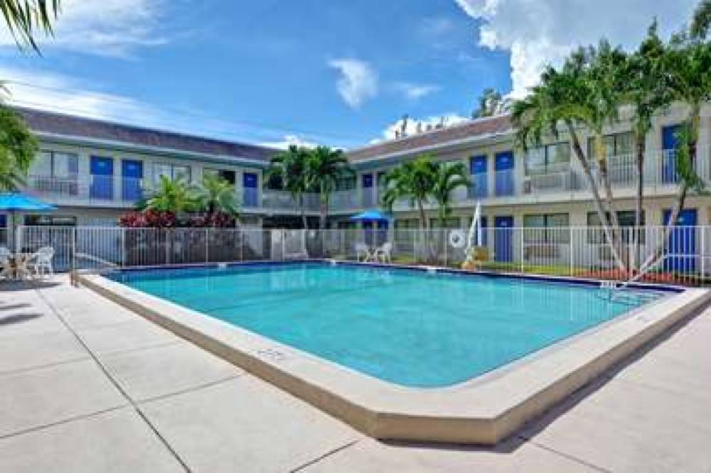Motel 6 Dania Beach 5