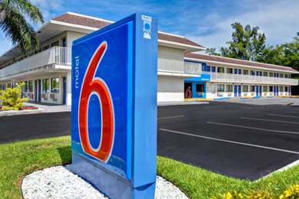 Motel 6 Dania Beach 1
