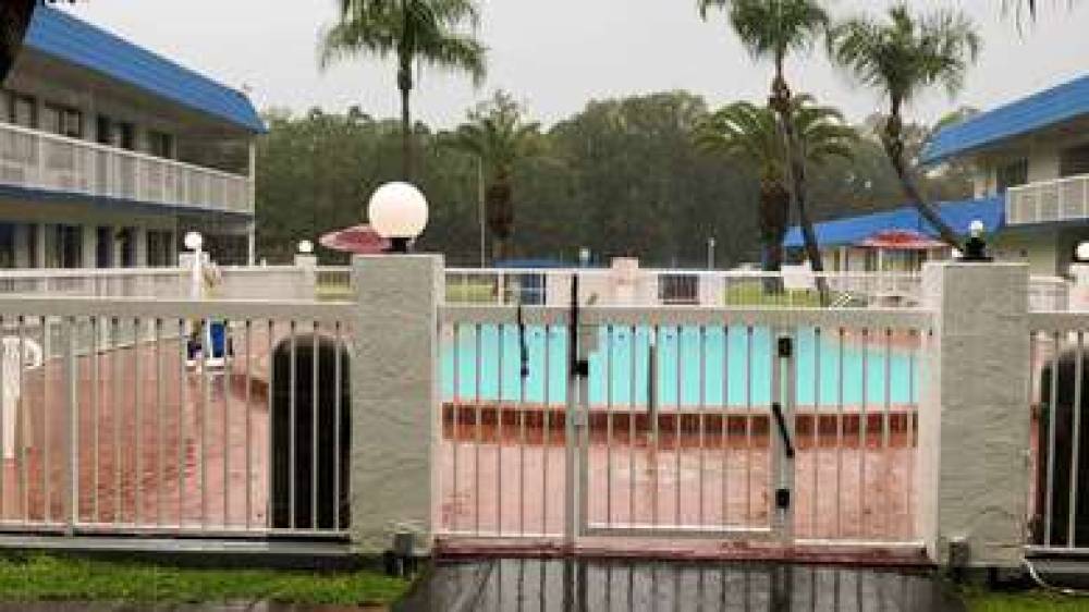 MOTEL 6 DAYTONA BEACH, FL - SPEEDWA 2