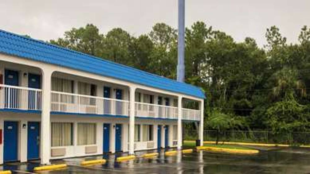 MOTEL 6 DAYTONA BEACH, FL - SPEEDWA 4