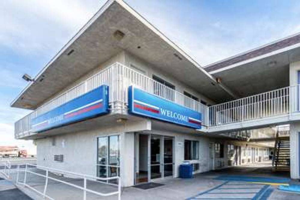 MOTEL 6 EL CENTRO 2