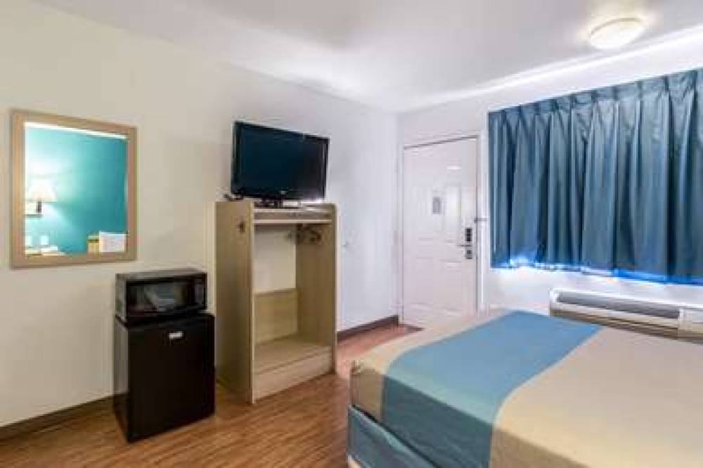 MOTEL 6 EL CENTRO 10