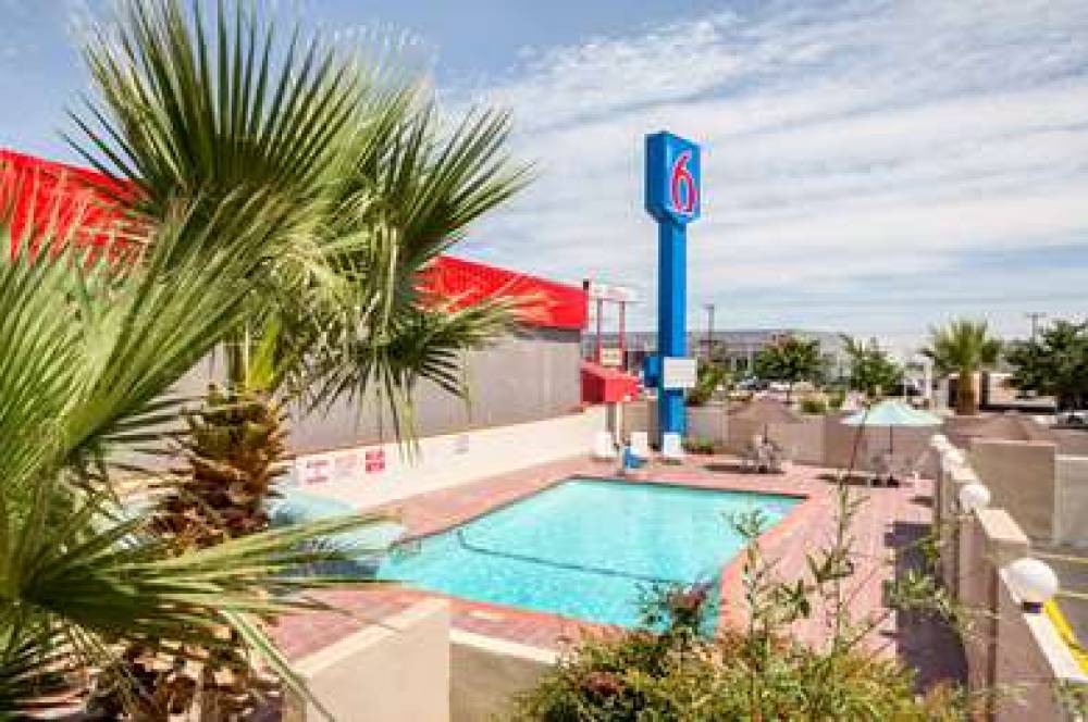 Motel 6 El Paso Airport Fort Bliss 9
