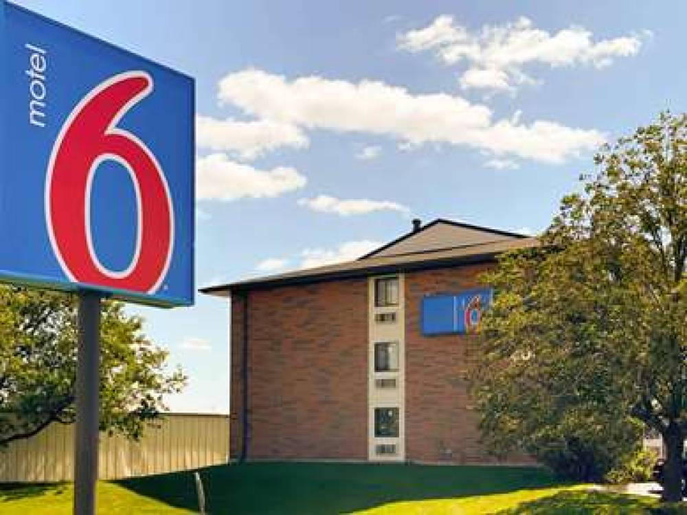 Motel 6 Elk Grove Village OHare 1