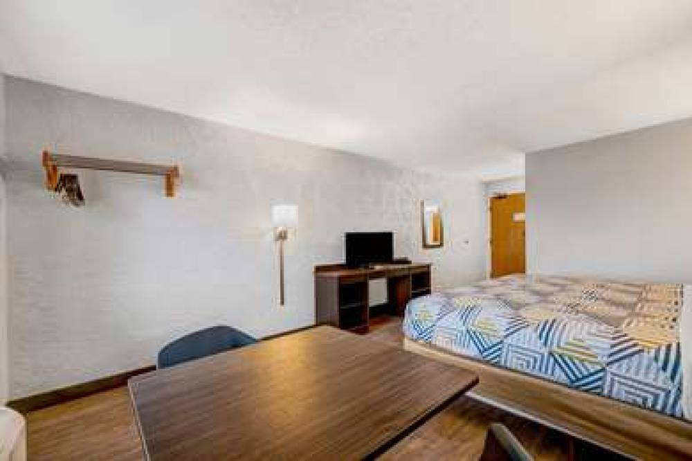 Motel 6 Elk Grove Village OHare 9