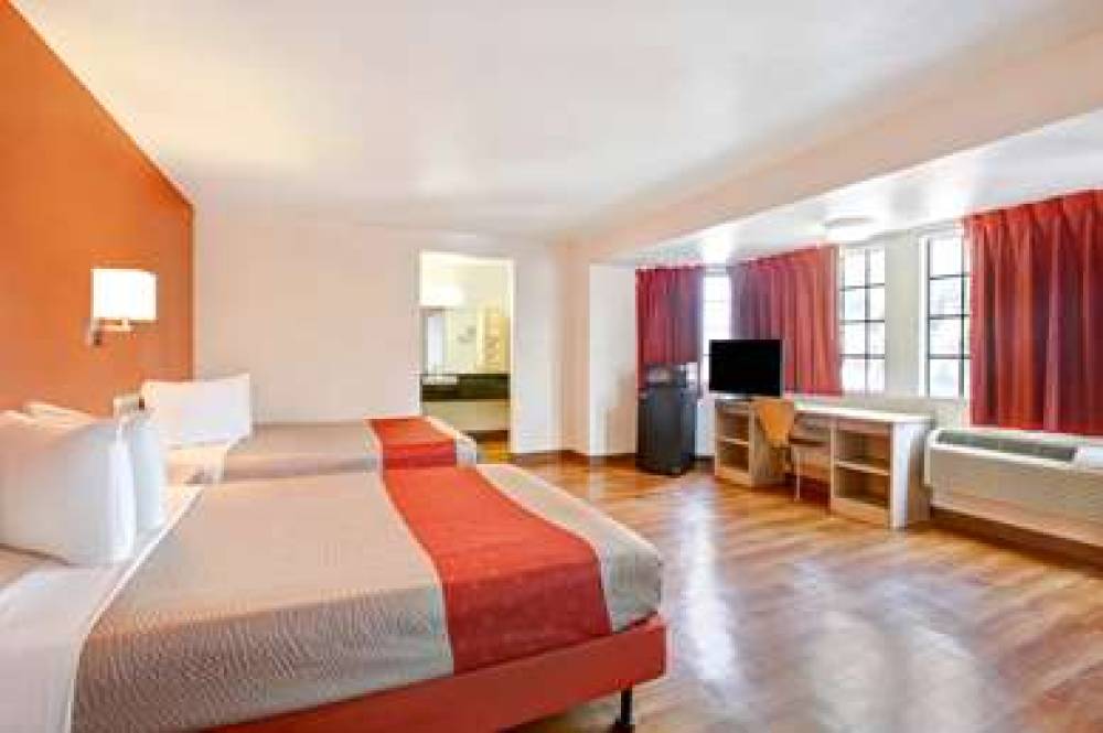 Motel 6 Fremont North 7