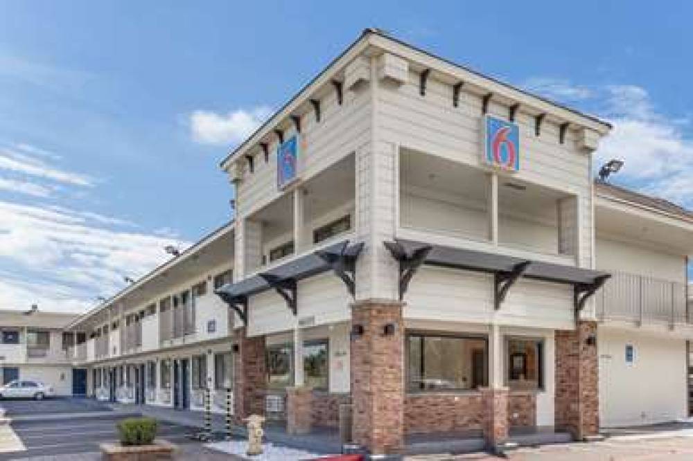 Motel 6 Fremont South 3