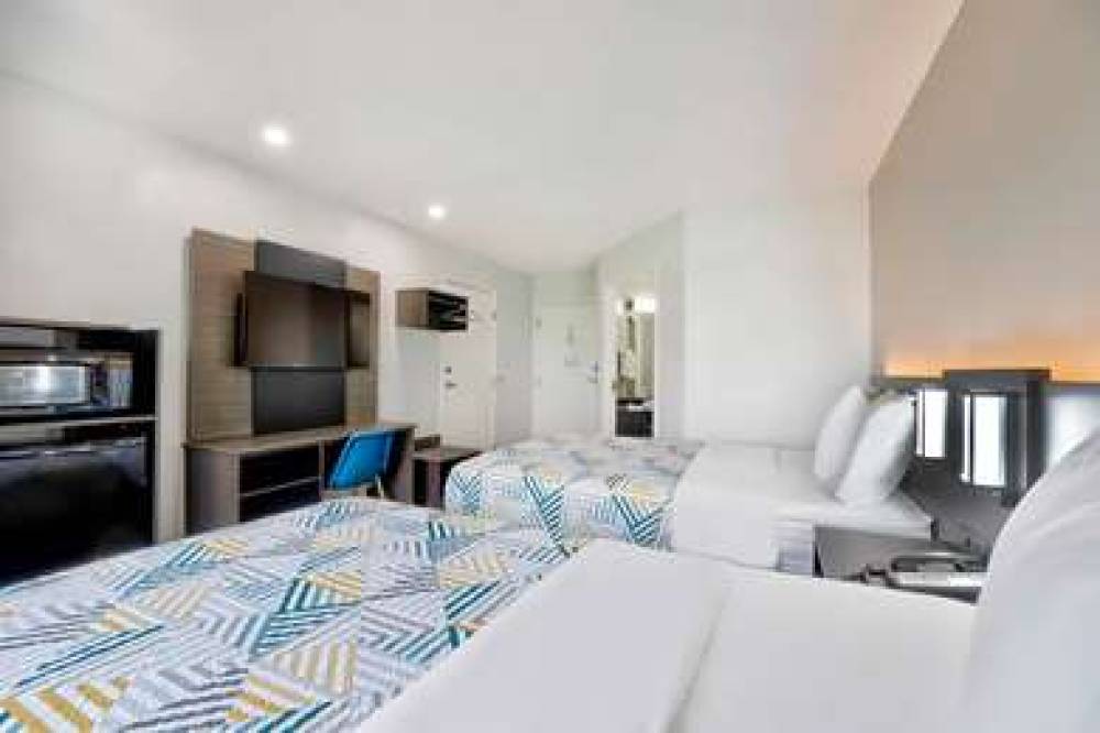 Motel 6 Ft Worth - Benbrook 9