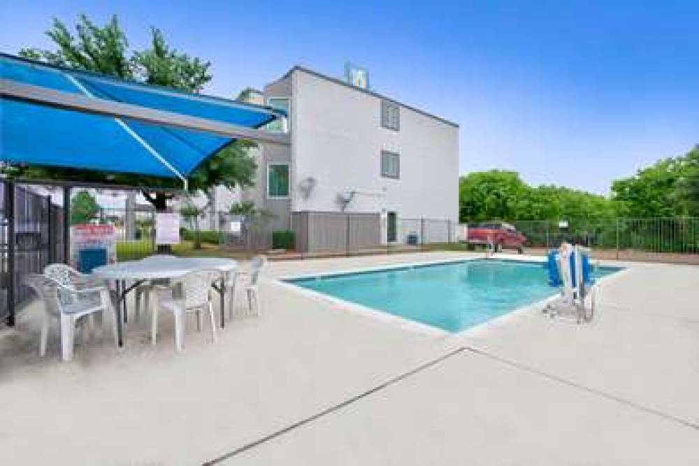 Motel 6 Ft Worth - Benbrook 5
