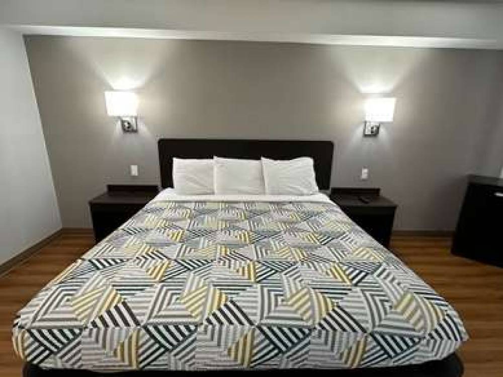 MOTEL 6 GREENSBORO AIRPORT 7