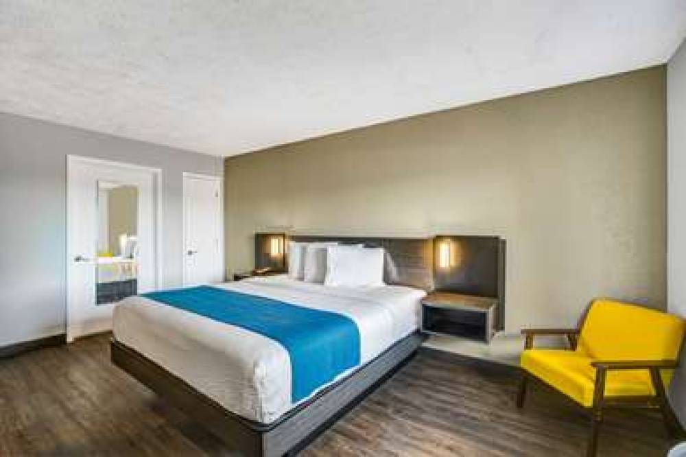 MOTEL 6 HILLSVILLE VA 9