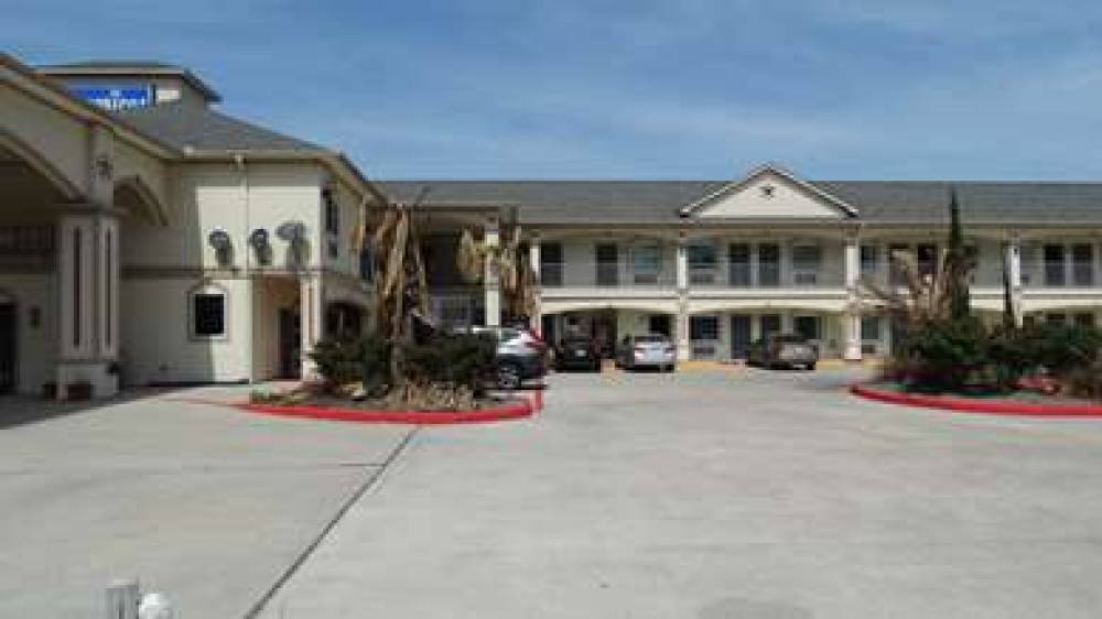 MOTEL 6 HOUSTON TX  WILLOWBROOK MA 1