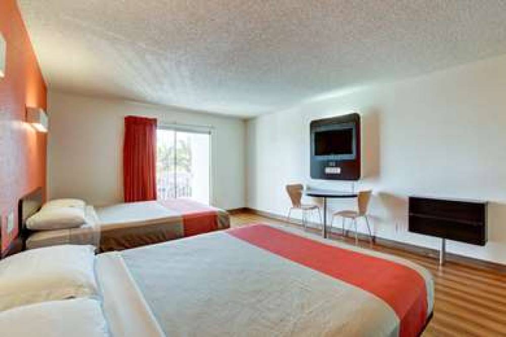 Motel 6 Irvine Orange Co Airport 9