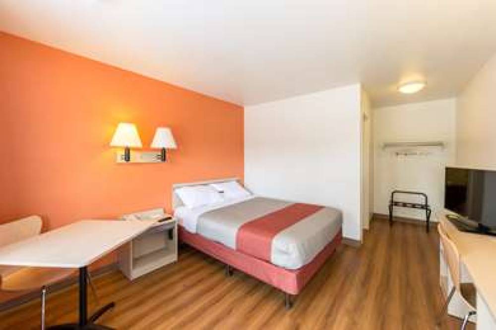 MOTEL 6 KLAMATH FALLS 9