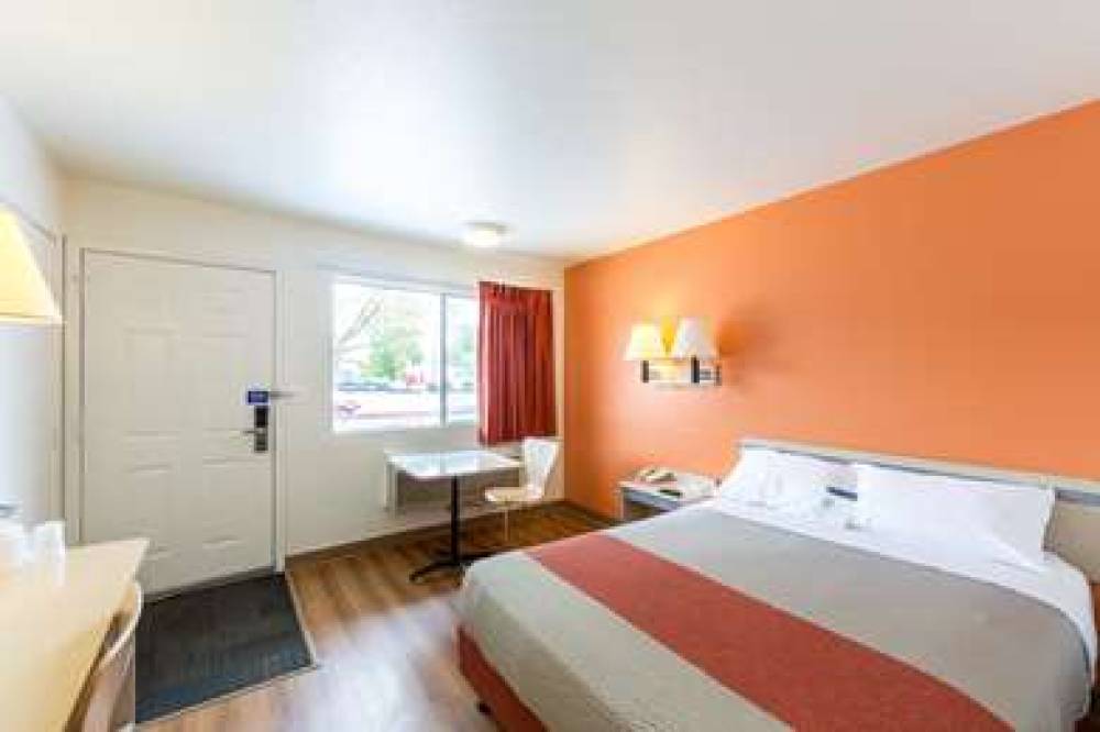 MOTEL 6 KLAMATH FALLS 10