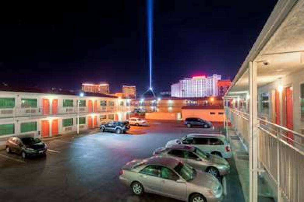 Motel 6 Las Vegas Tropicana 1