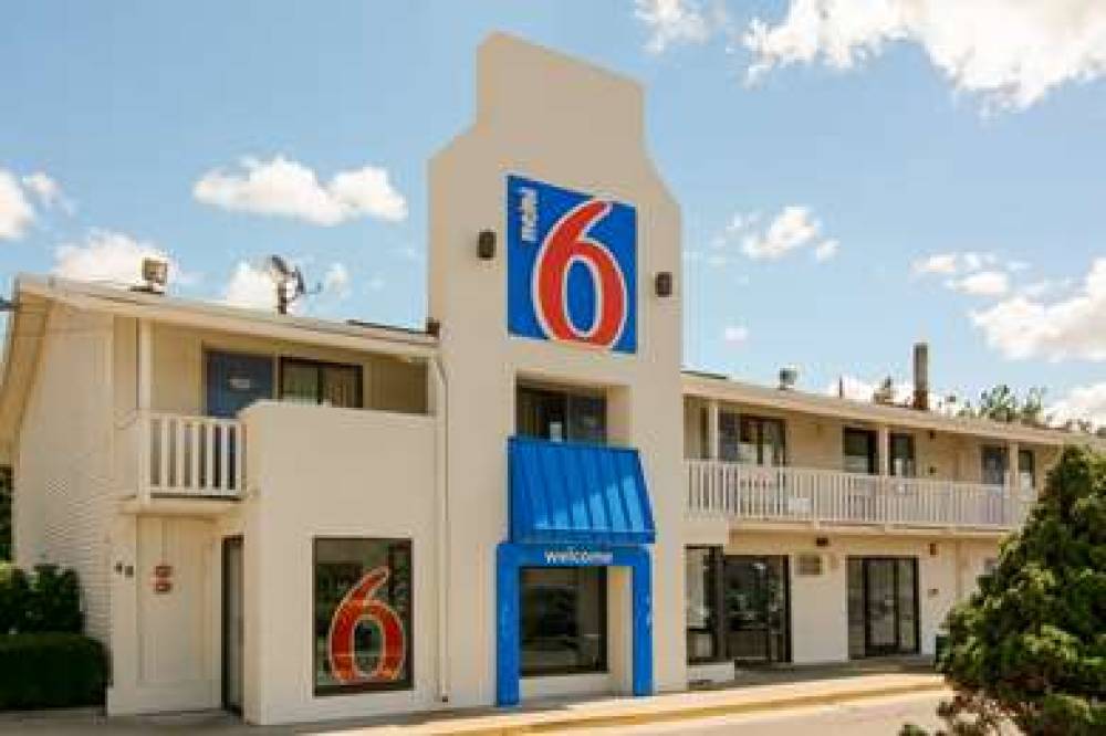 MOTEL 6 LEOMINSTER MA 2