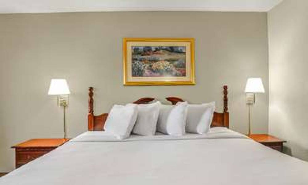 MOTEL 6 LESTER PA 6