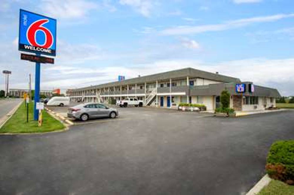 MOTEL 6 LIMA 3