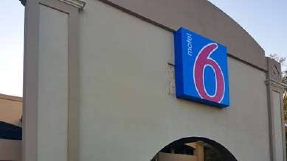 Motel 6 Little Rock