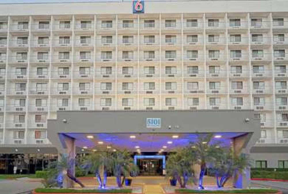 Motel 6 Los Angeles LAX 2