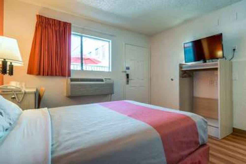 Motel 6 Los Angeles-Rowland Heights 8