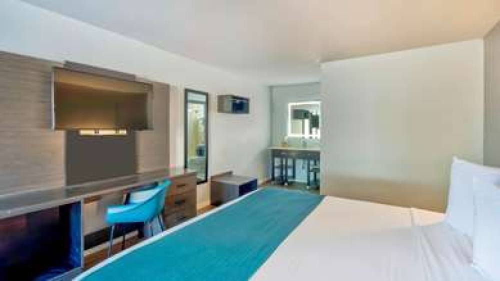 MOTEL 6 LOUISVILLE, KY  AIRPORT/FA 9
