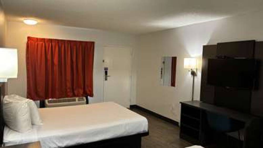 MOTEL 6 MACCLENNY FL 5
