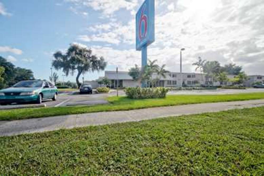 MOTEL 6 MIAMI, FL 3