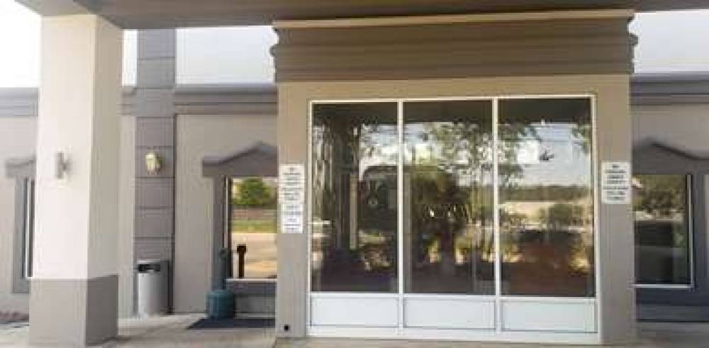 MOTEL 6 MOBILE  AL  AIRPORT BLVD 2