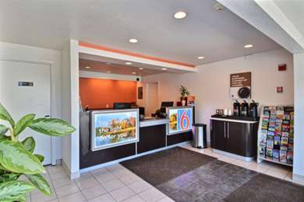 Motel 6 Nashua 10
