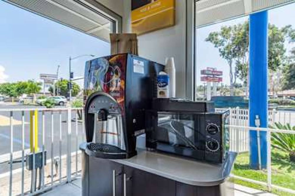 MOTEL 6 NATIONAL CITY CA 2