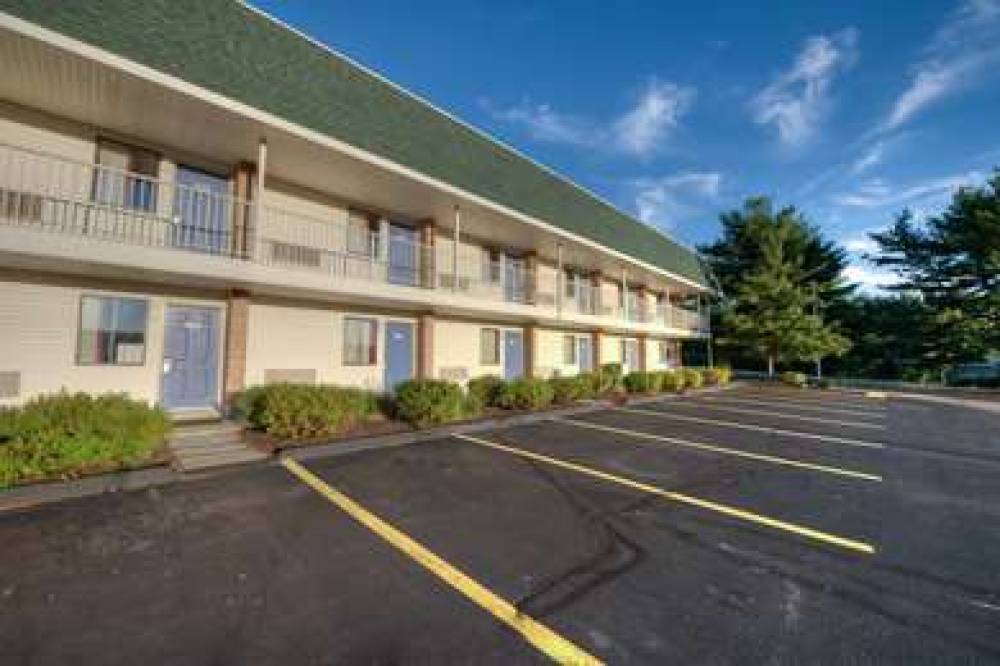 MOTEL 6 NEW LONDON 2
